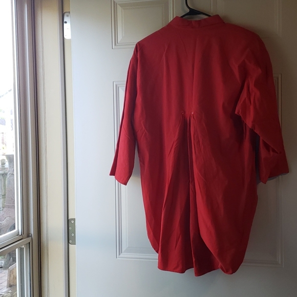 Top - Picture 2 of 3